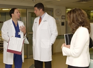 Ohio ACEP Past-President hosts US Congressman Tim Ryan at his emergency department for a 